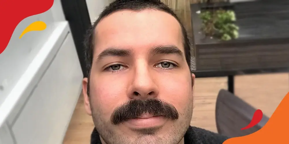 Model Kumis Chevron